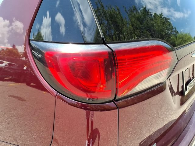 Used 2017 Chrysler Pacifica Touring-L Plus FWD image 9