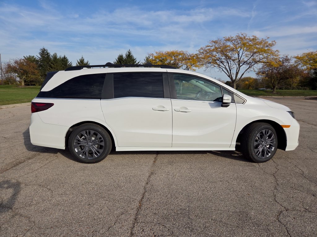 New 2027 Honda Odyssey Touring image 29