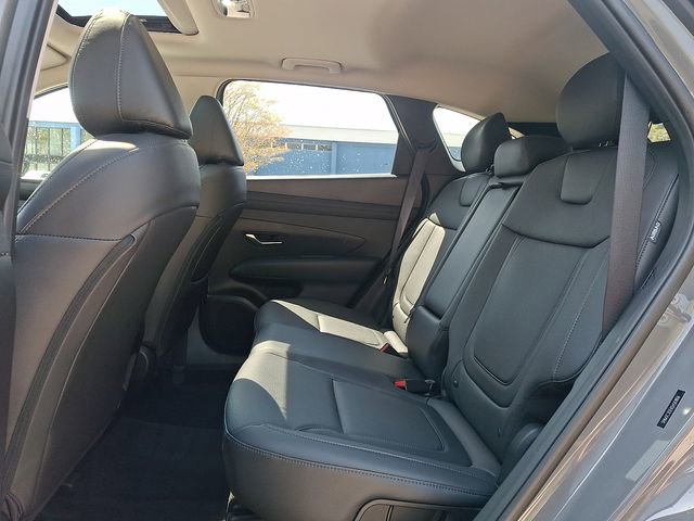 Used 2025 Hyundai Tucson SEL FWD image 12