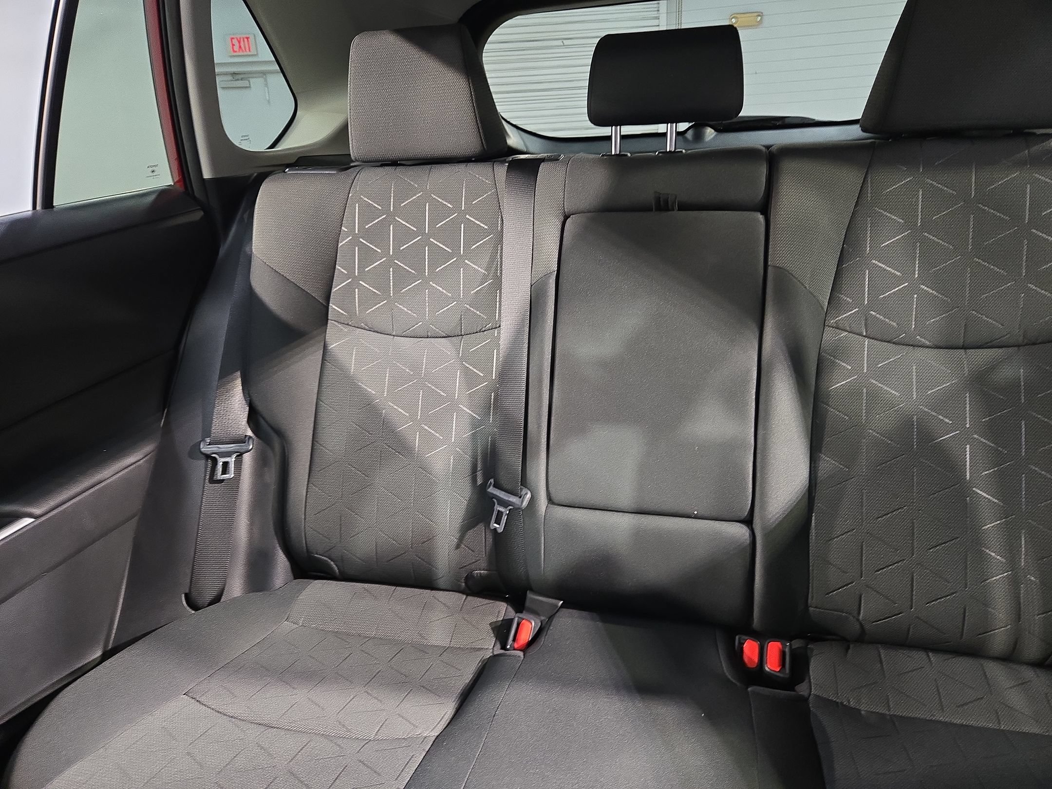 Used 2020 Toyota RAV4 XLE w/ Convenience Package FWD image 12