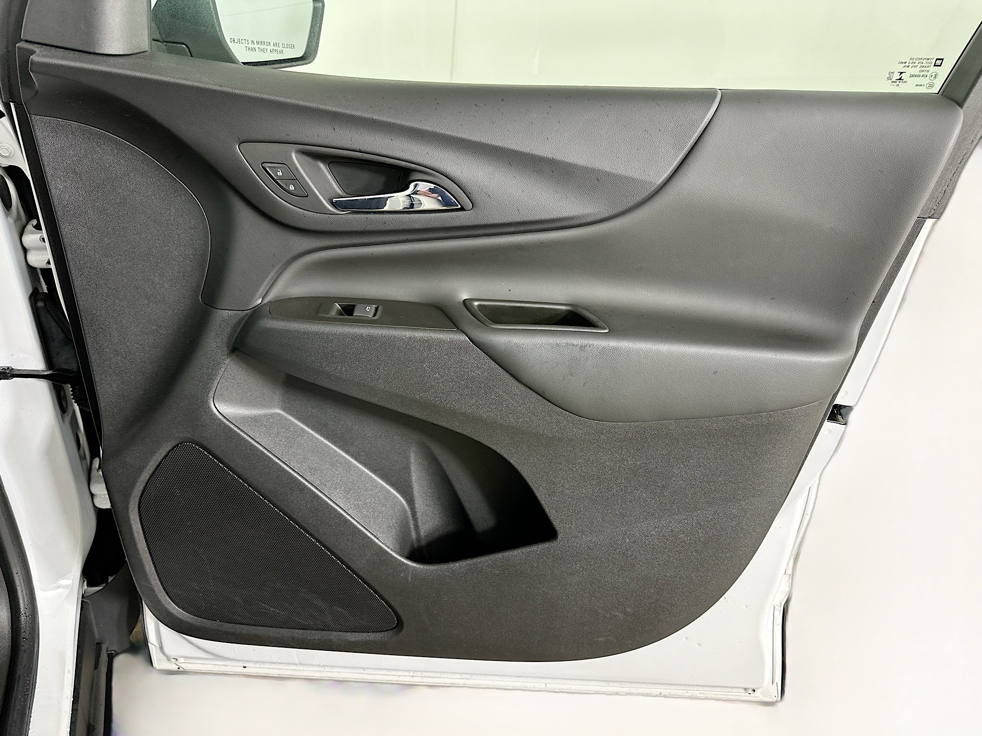 Used 2023 Chevrolet Equinox LT image 31