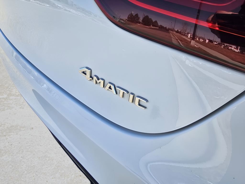 Used 2023 Mercedes-Benz GLC 300 4MATIC Coupe image 11