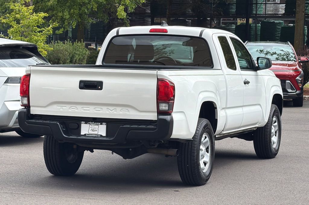 Used 2020 Toyota Tacoma SR RWD image 4