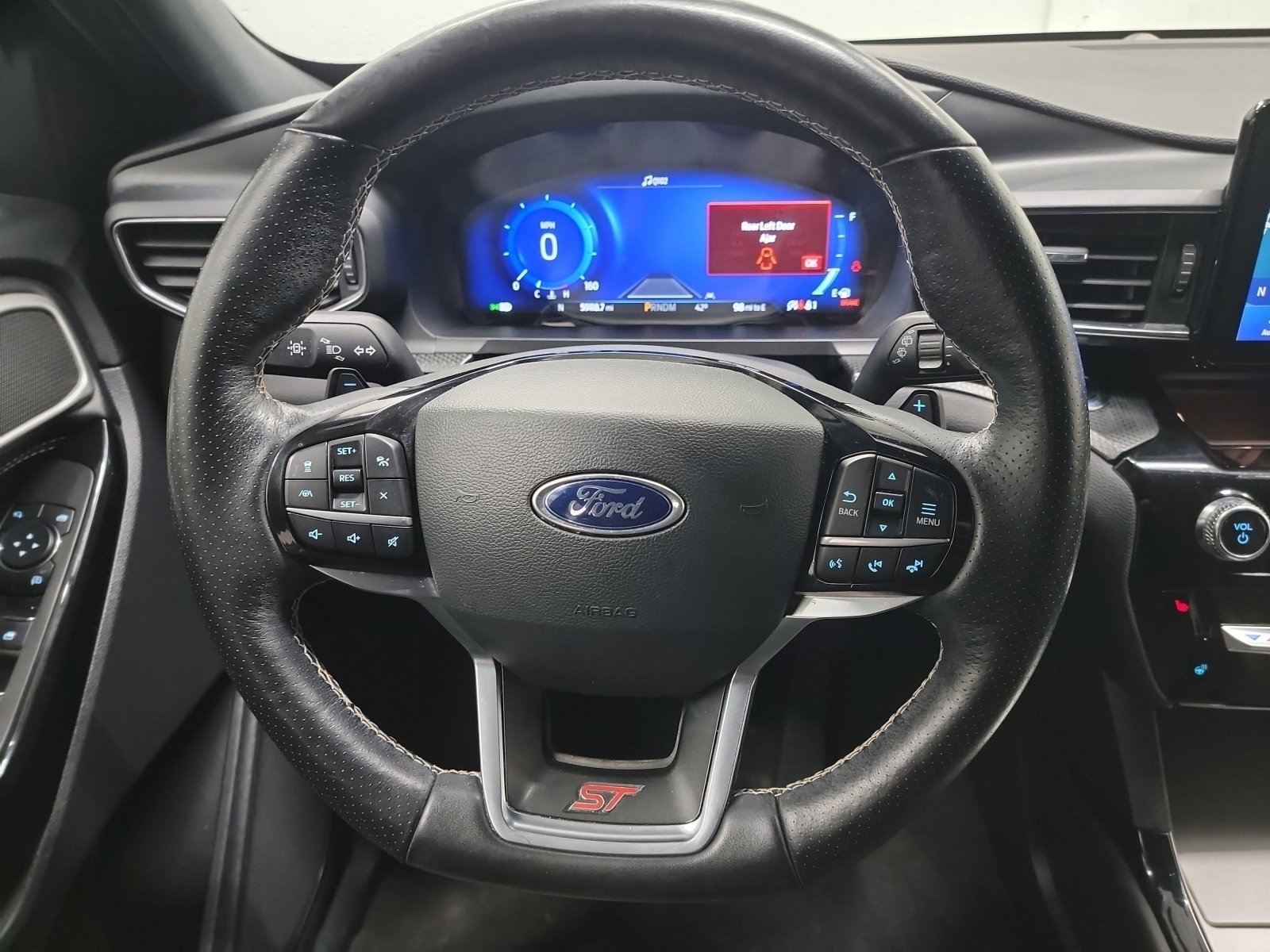 Used 2022 Ford Explorer ST image 17