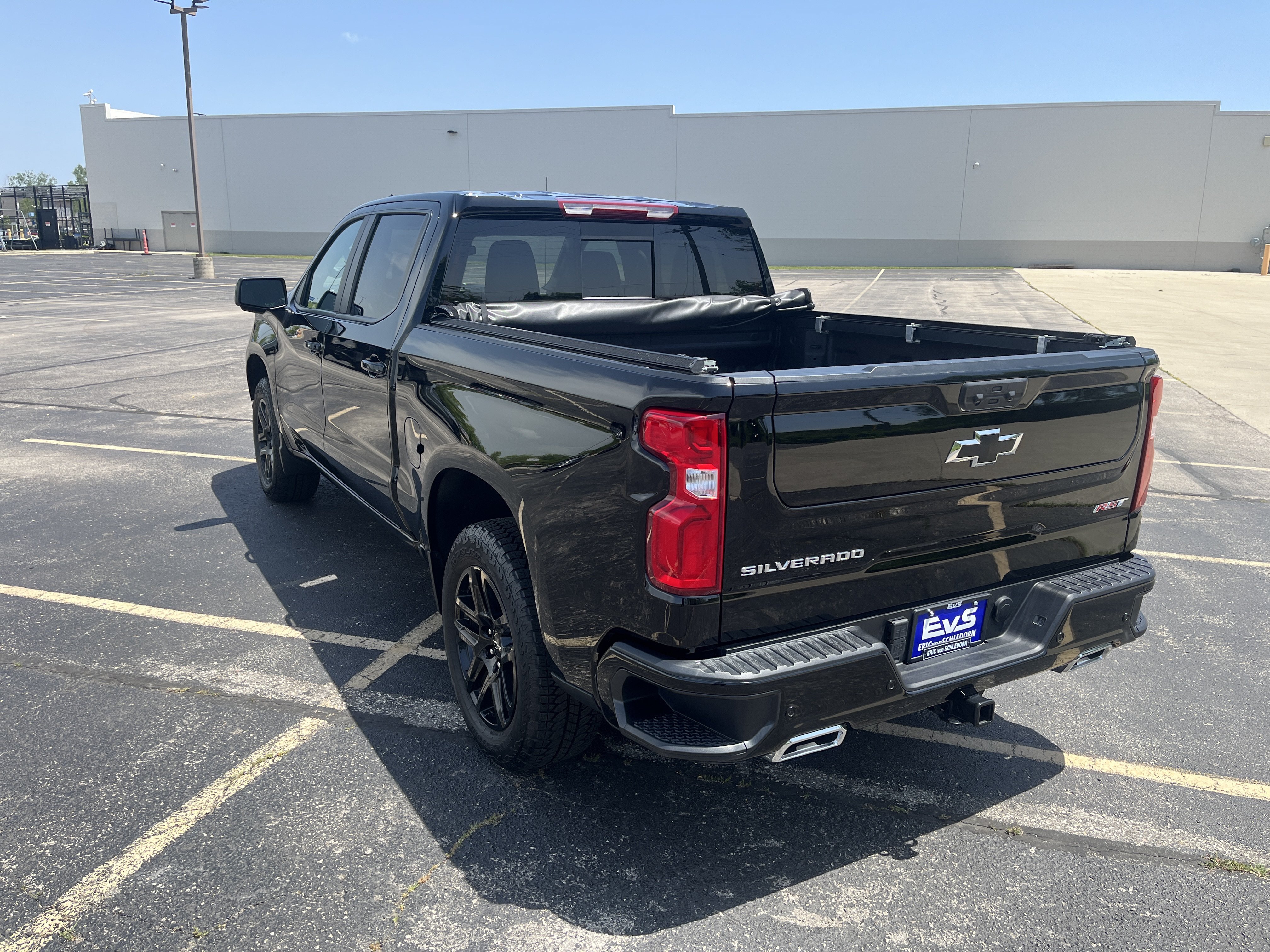 Used 2025 Chevrolet Silverado 1500 RST w/ RST All Star Premium Package AWD/4WD image 4