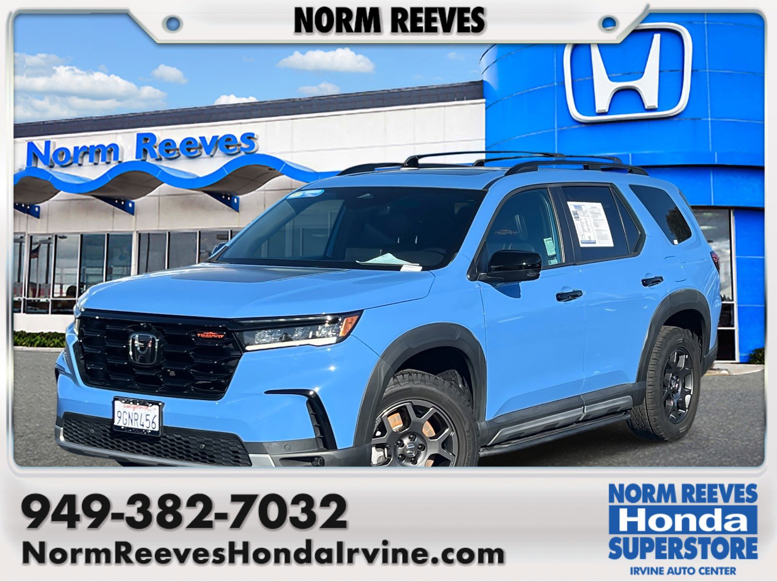 Used 2023 Honda Pilot TrailSport image 1