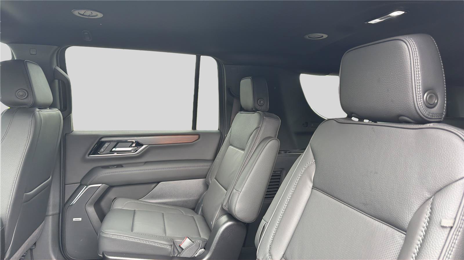 New 2026 GMC Yukon XL Denali w/ LPO, Floor Liner Package AWD/4WD image 19