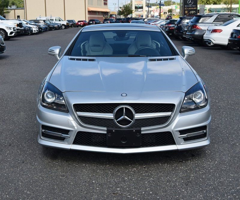 Used 2015 Mercedes-Benz SLK 250 w/ Premium Package image 10