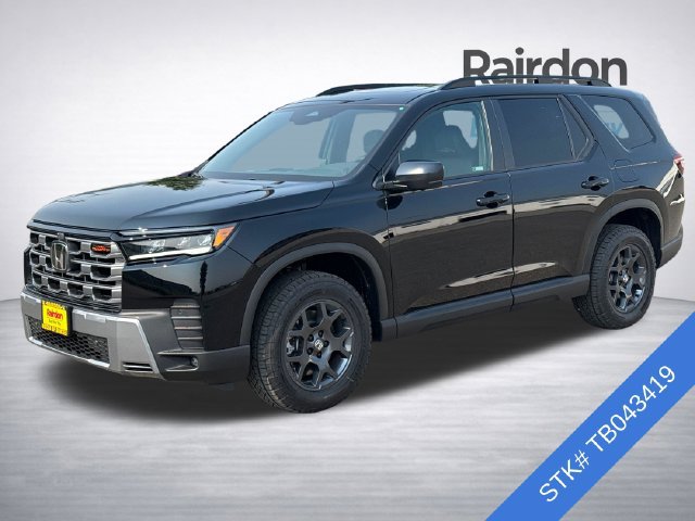 Certified 2026 Honda Pilot TrailSport image 3