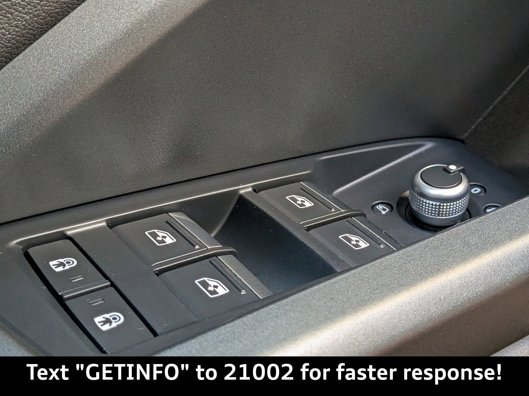 Used 2023 Audi Q3 2.0T Premium Plus w/ Premium Plus Package image 31