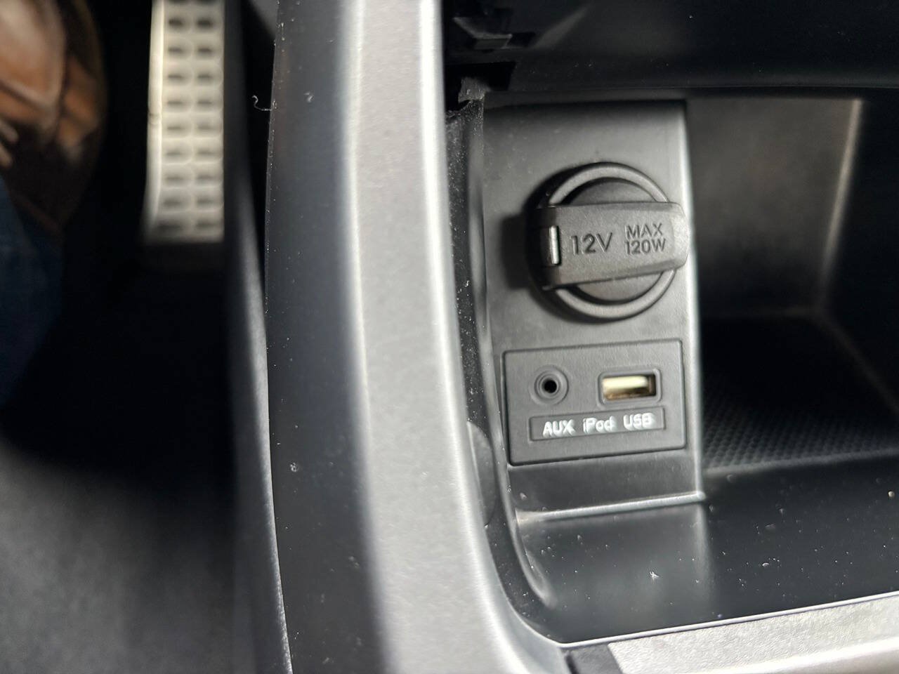 Used 2014 Hyundai Elantra Sport FWD image 29
