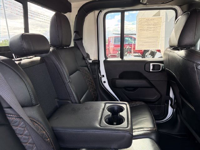 Used 2021 Jeep Gladiator Overland AWD/4WD image 31