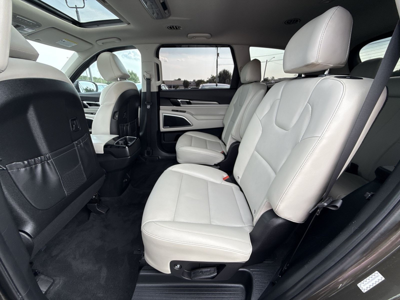 Used 2022 Kia Telluride S AWD/4WD image 25