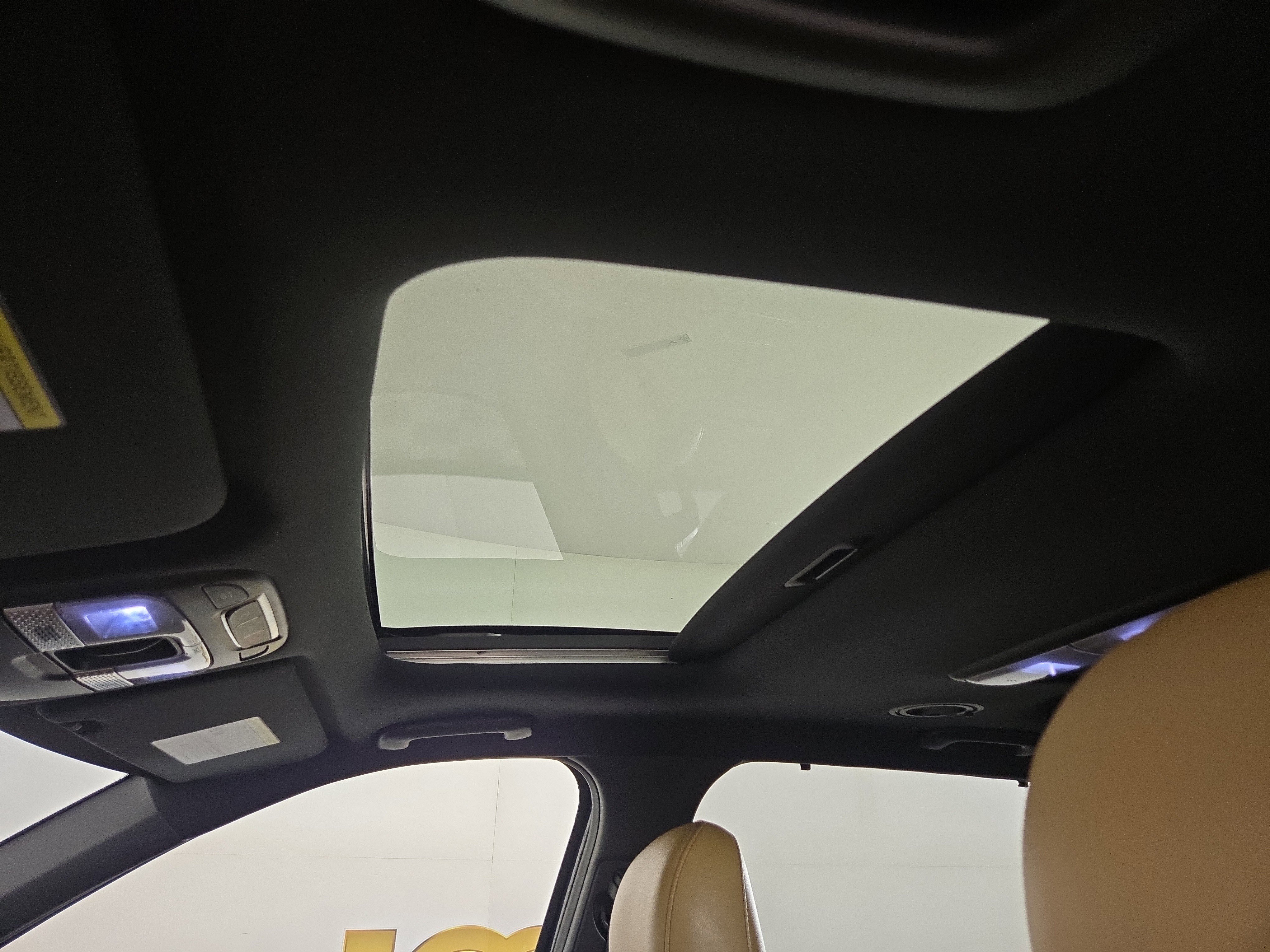 Used 2021 Kia Telluride SX w/ Towing Package image 23