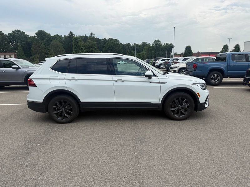 Used 2024 Volkswagen Tiguan SE AWD/4WD image 6