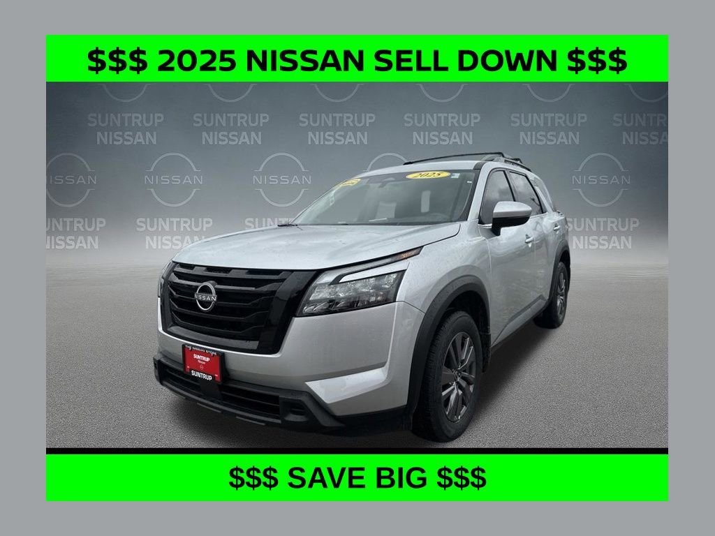 New 2025 Nissan Pathfinder SV w/ Black Appearance Package