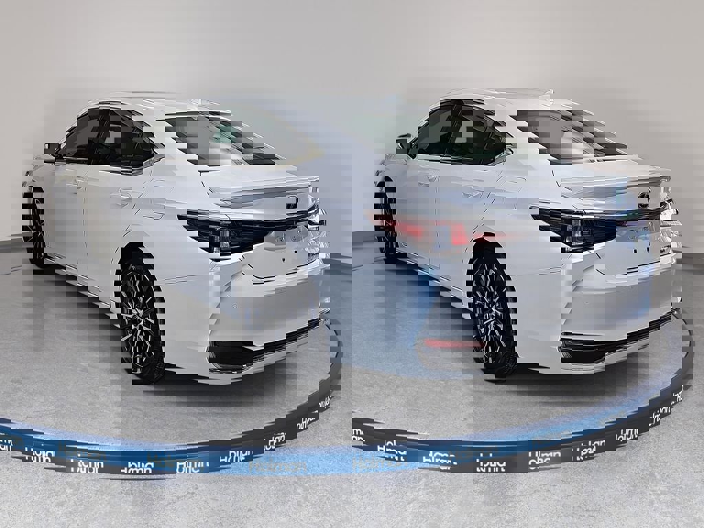 Certified 2025 Lexus ES 300h w/ Premium Package image 8
