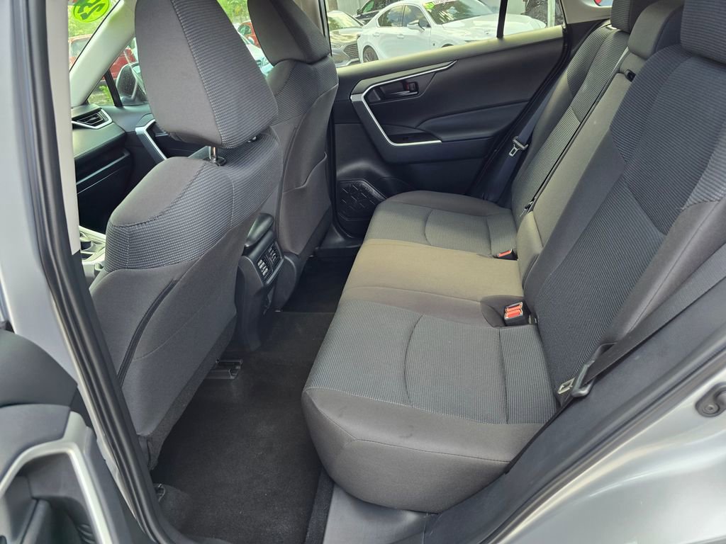 Used 2025 Toyota RAV4 LE image 27