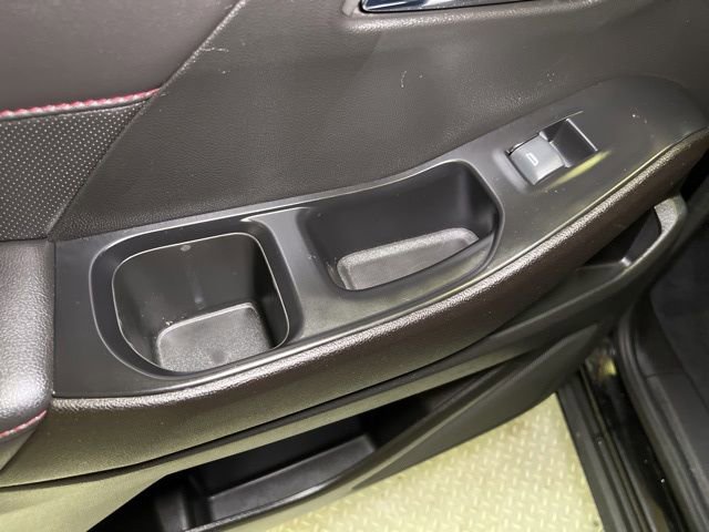 Used 2023 Chevrolet Traverse RS image 58