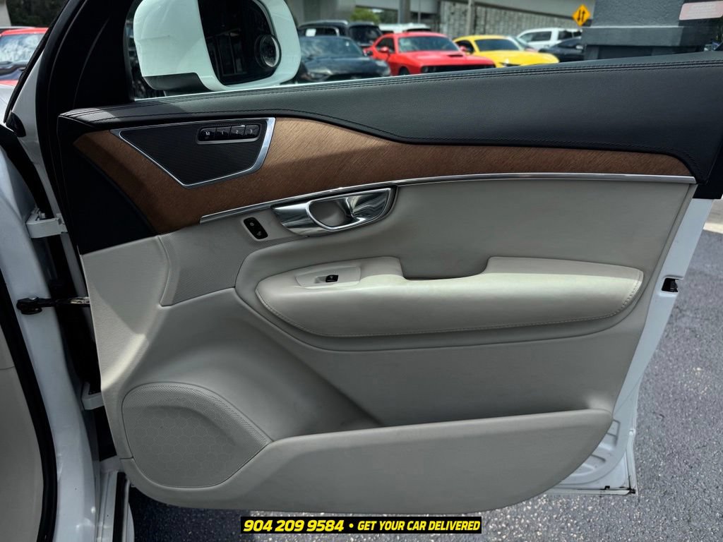 Used 2016 Volvo XC90 T6 Inscription w/ Vision Package AWD/4WD image 38