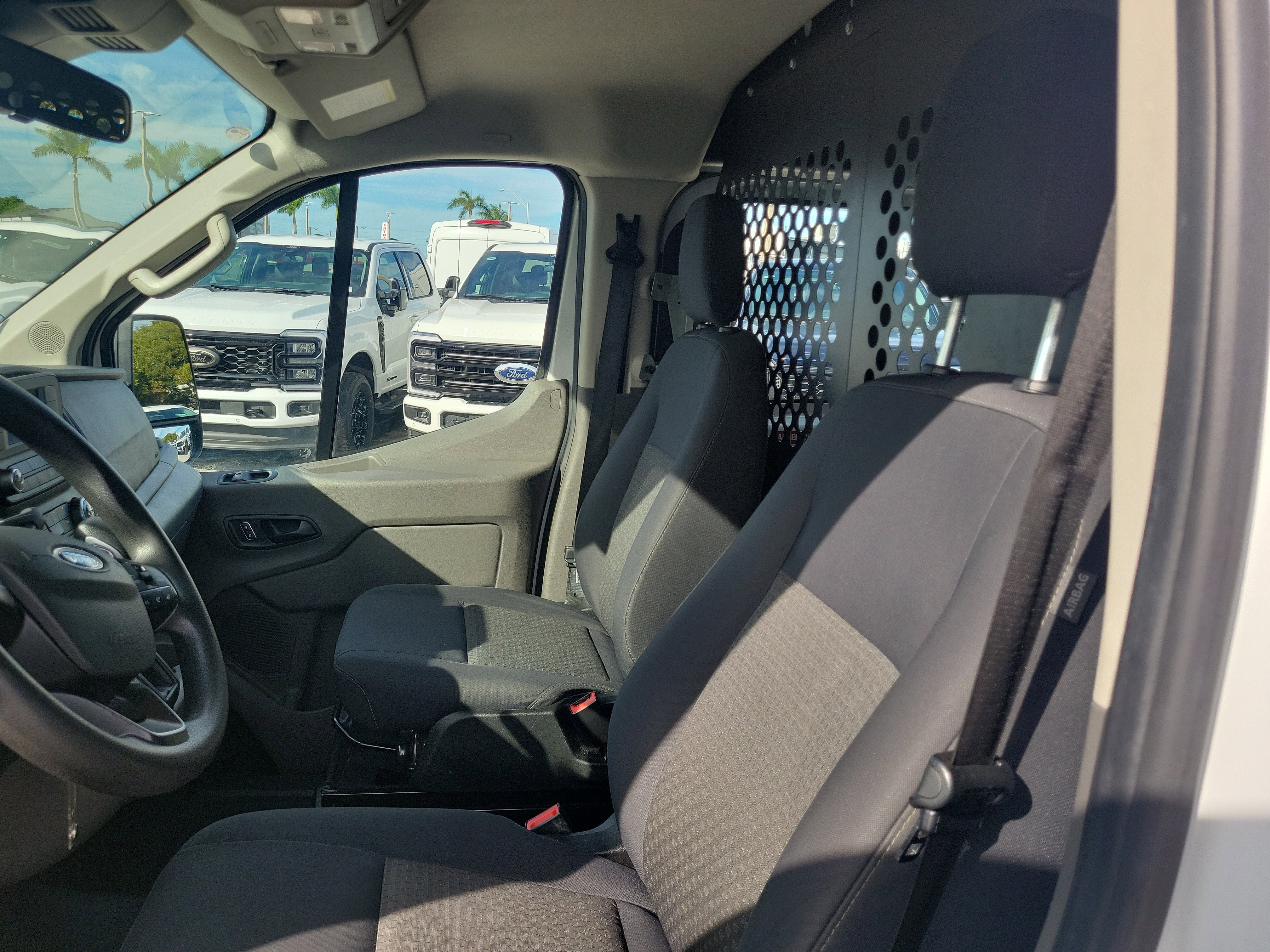 Used 2024 Ford Transit 250 Low Roof w/ Exterior Upgrade Package image 9