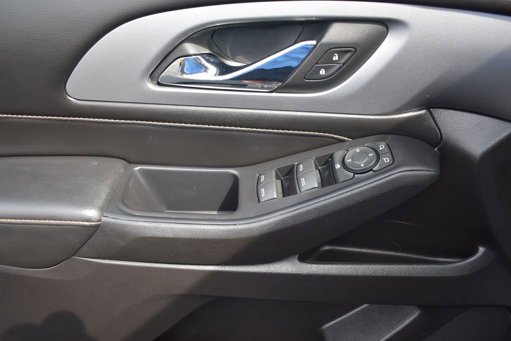 Used 2018 Chevrolet Traverse LS image 13
