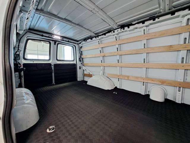 Used 2025 Chevrolet Express 2500 w/ Driver Convenience Package RWD image 24