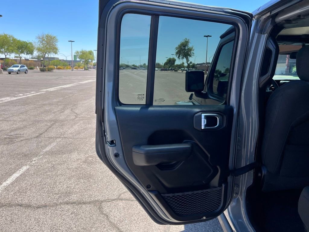 Used 2023 Jeep Gladiator Sport image 24