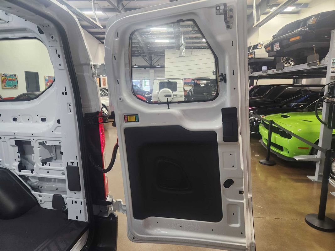 Used 2024 Ford Transit 250 Low Roof AWD image 38