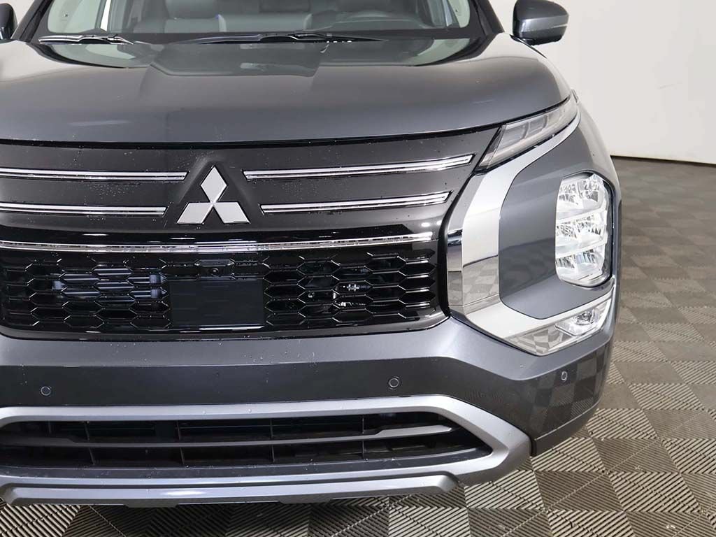 New 2026 Mitsubishi Outlander SE FWD image 15
