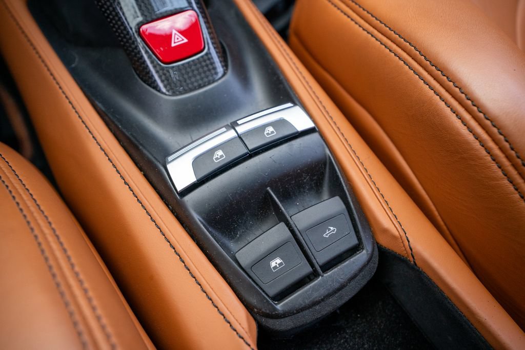 Used 2018 Ferrari 488 Spider RWD image 45