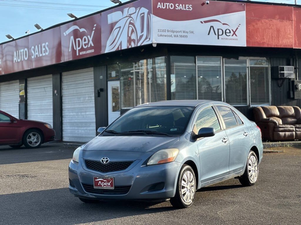 Used 2010 Toyota Yaris Sedan FWD image 2