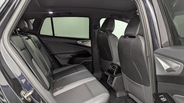 Used 2023 Volkswagen ID.4 Pro S image 18