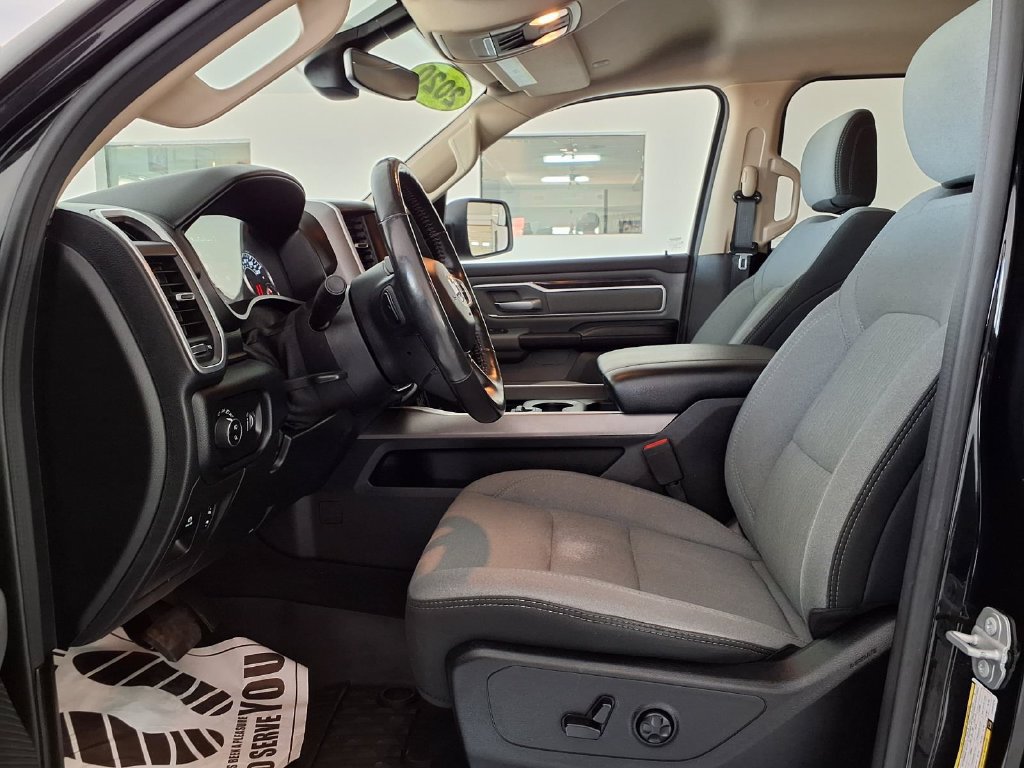 Used 2020 RAM 1500 Big Horn AWD/4WD image 12