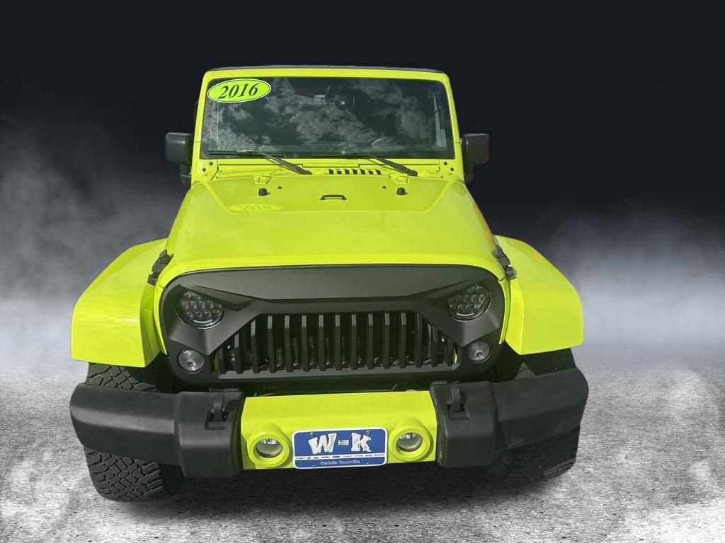 Certified 2016 Jeep Wrangler Unlimited Sahara w/ Connectivity Group image 10