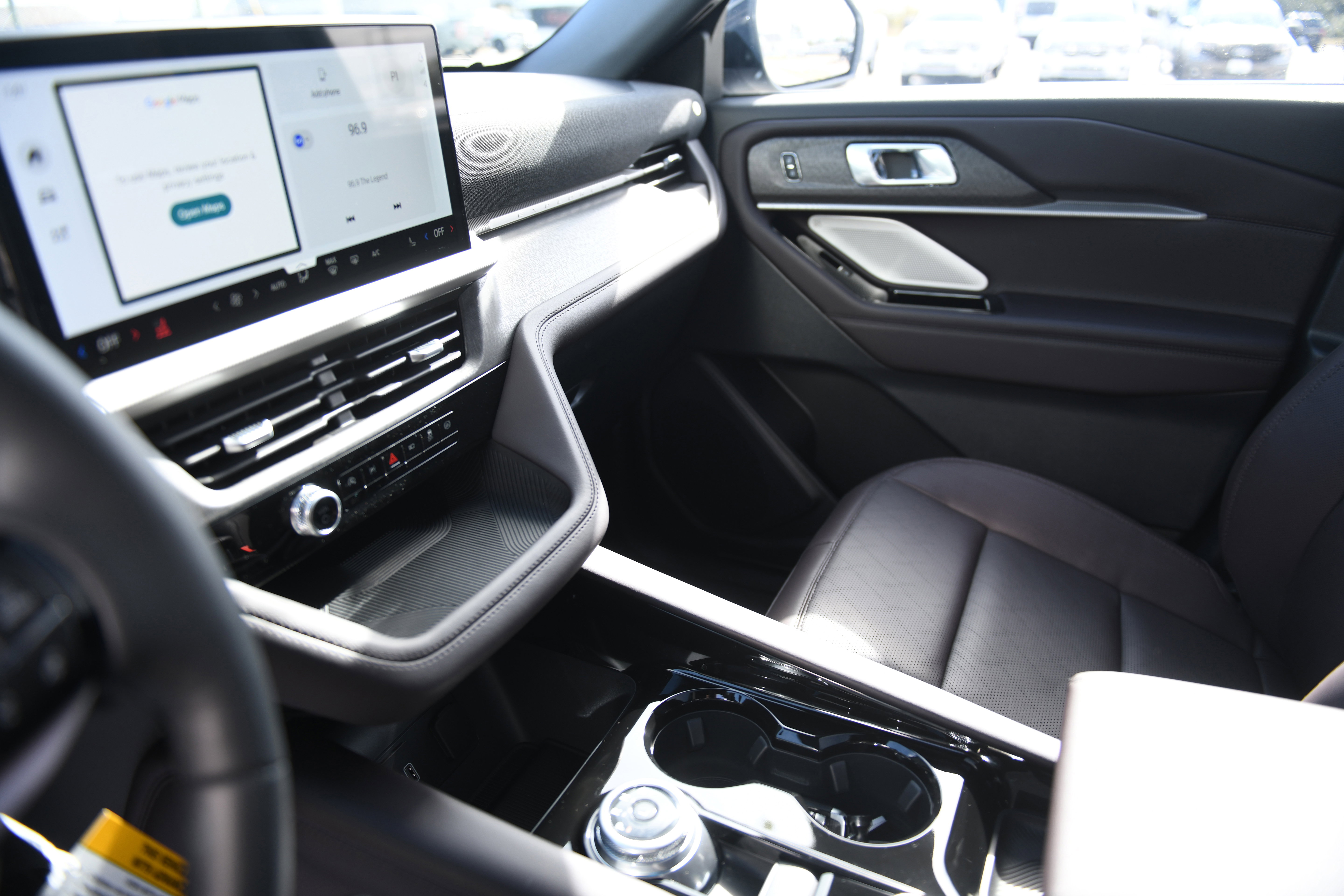 New 2026 Ford Explorer Platinum RWD image 18
