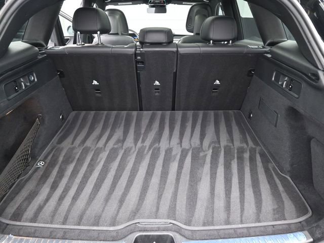 Used 2024 Mercedes-Benz GLC 300 4MATIC image 12