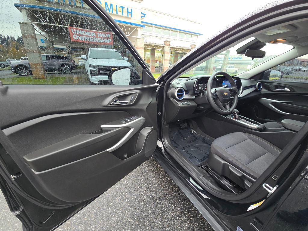 Certified 2024 Chevrolet Trax LS w/ LS Convenience Package image 14