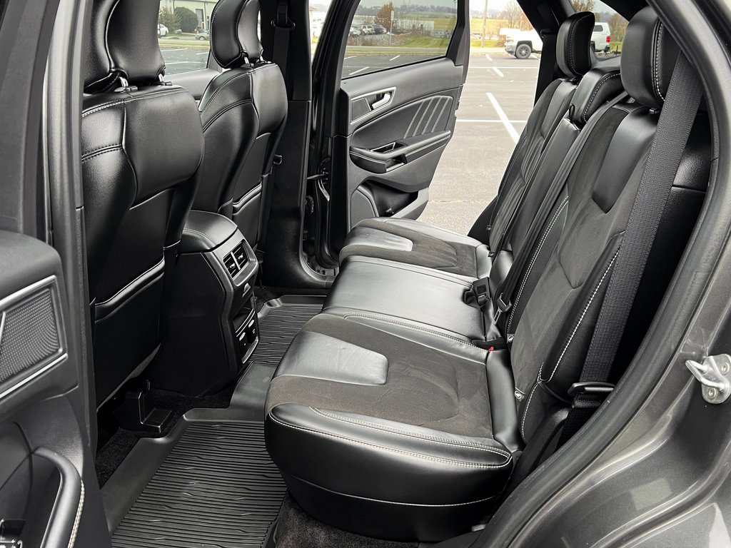 Used 2019 Ford Edge ST w/ Equipment Group 401A image 19