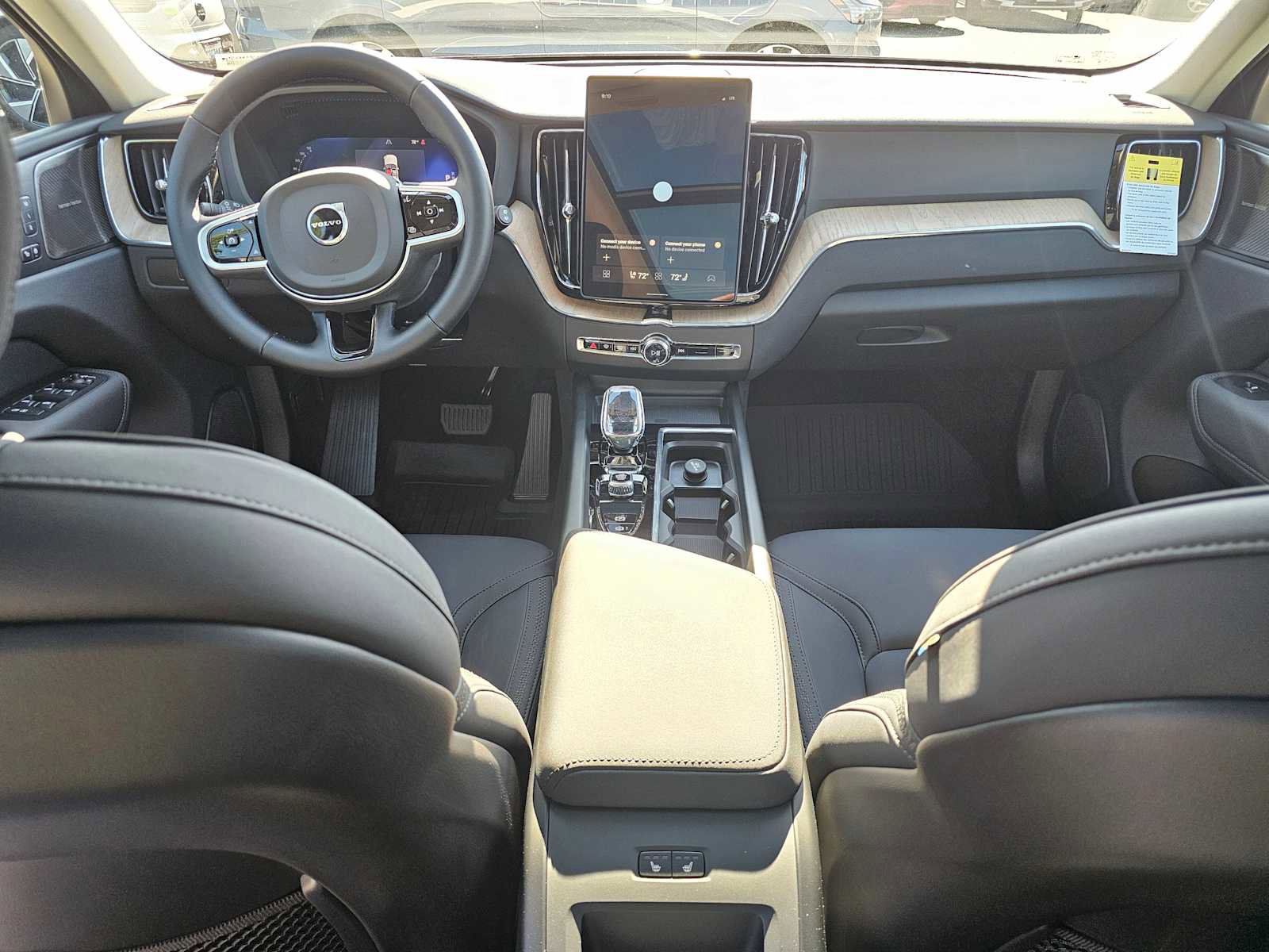 New 2026 Volvo XC60 B5 Plus w/ Protection Package Premier image 17