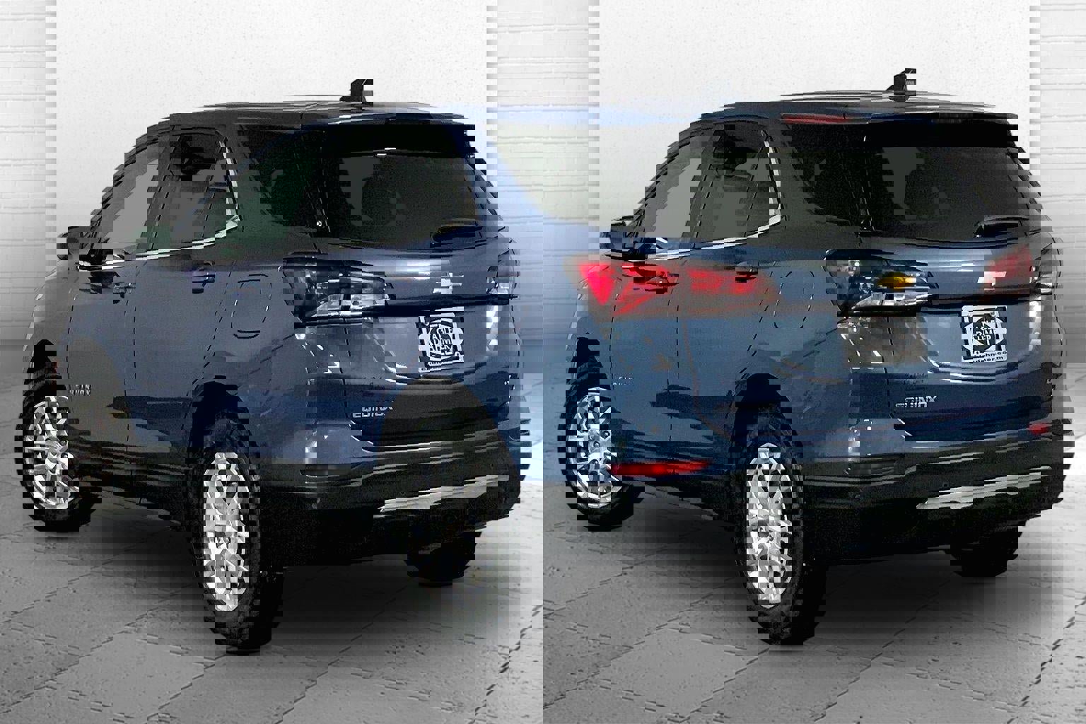 Used 2024 Chevrolet Equinox LT w/ LPO, Floor Liner Package image 11