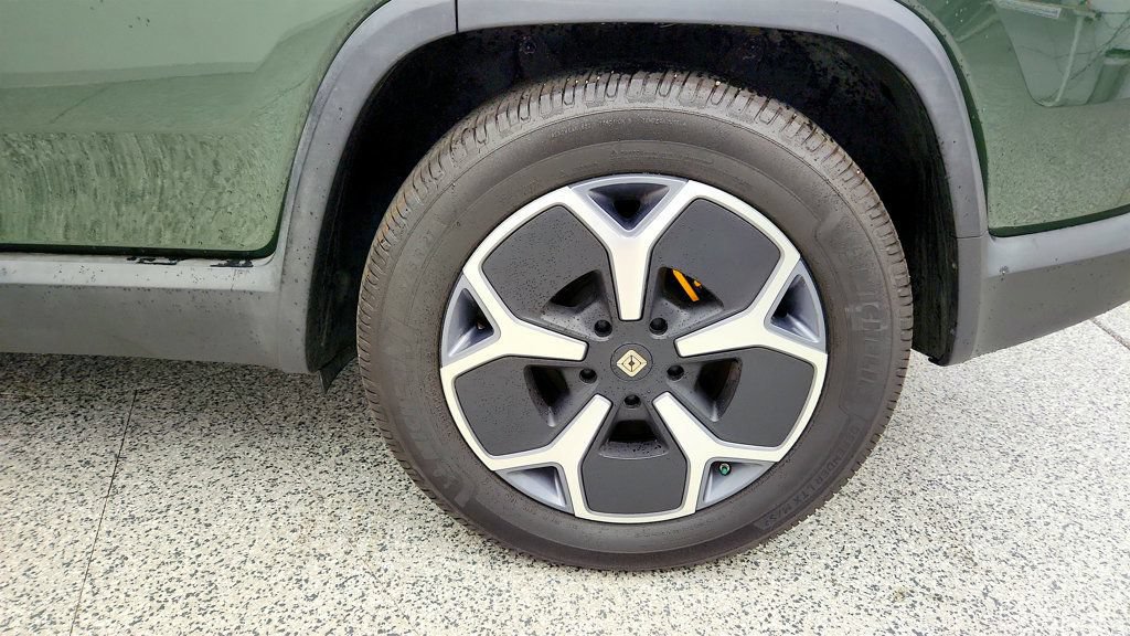 Used 2024 Rivian R1S Adventure AWD/4WD image 9