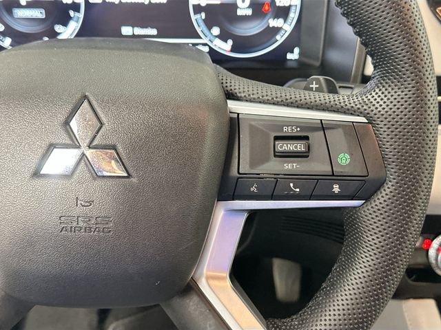 Used 2023 Mitsubishi Outlander SEL AWD/4WD image 21