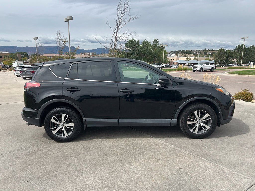 Used 2017 Toyota RAV4 XLE w/ All Weather Liner Package AWD/4WD image 9
