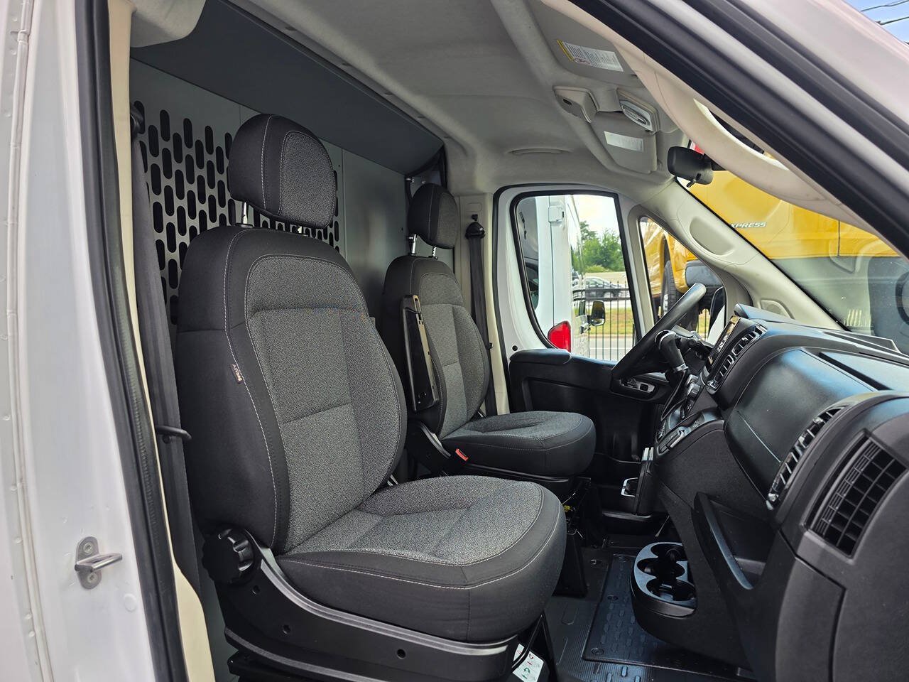 Used 2022 RAM ProMaster 2500 FWD image 9