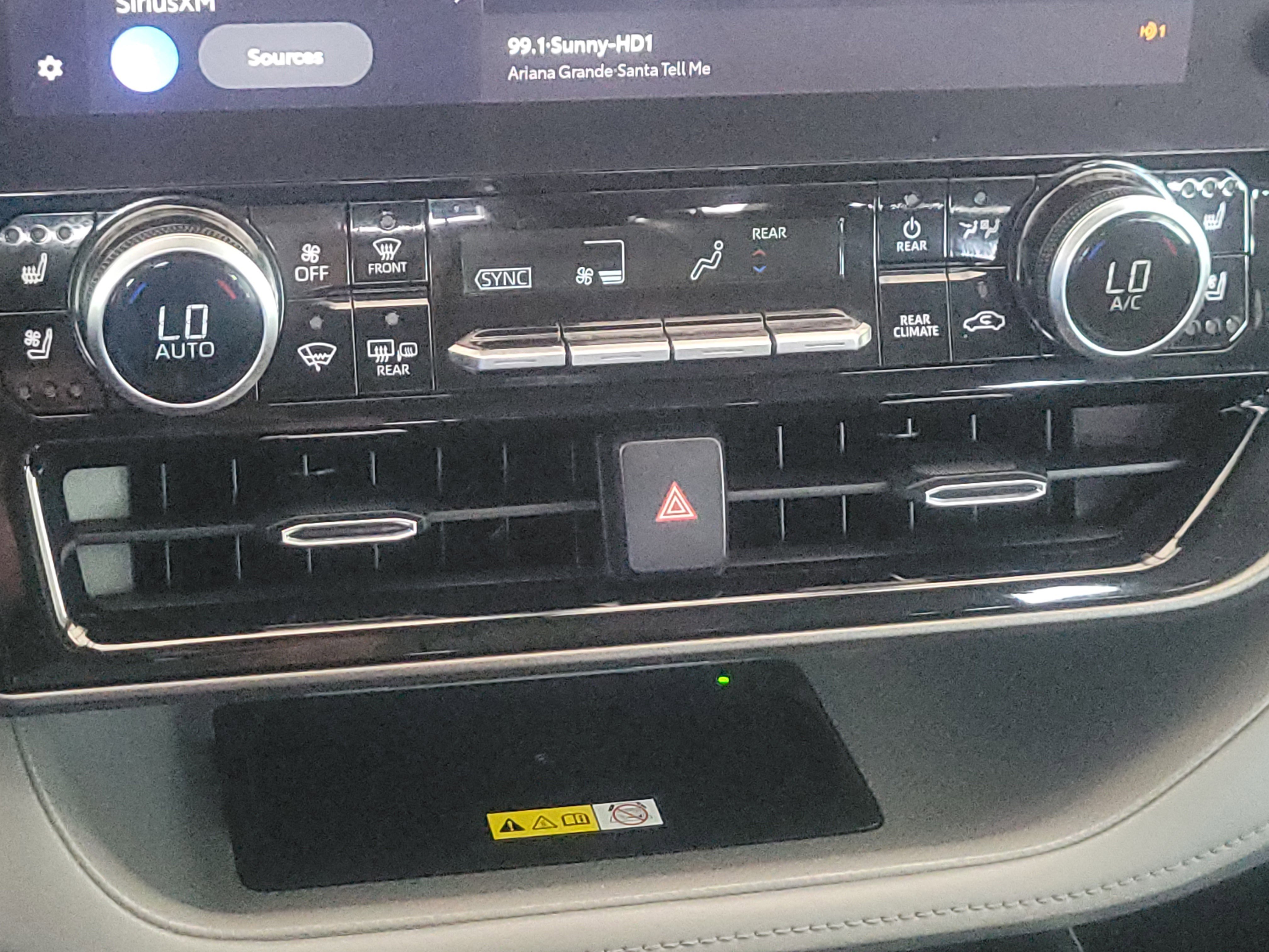 Used 2023 Toyota Highlander Limited image 21