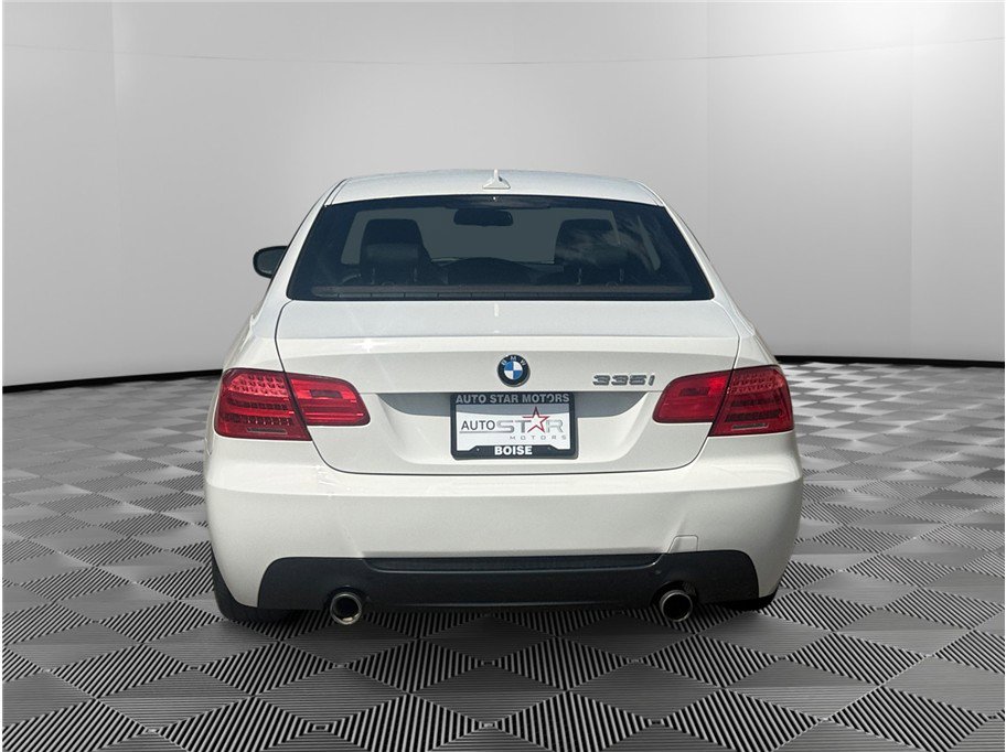 Used 2012 BMW 335i xDrive Coupe AWD/4WD image 4