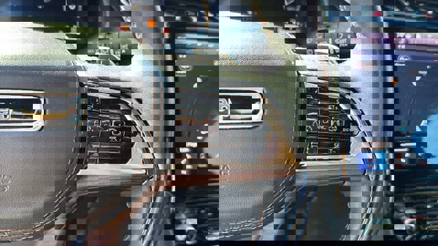 Used 2021 Jeep Grand Cherokee L Summit w/ MOPAR Finishing Package image 17