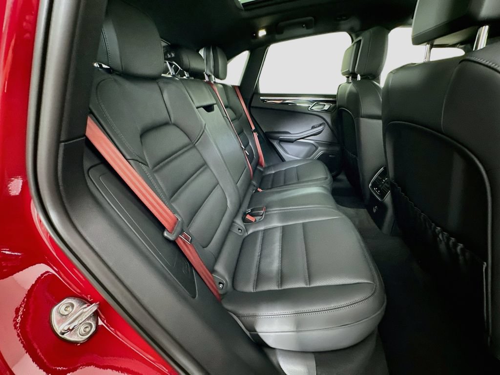 New 2026 Porsche Macan AWD/4WD image 29