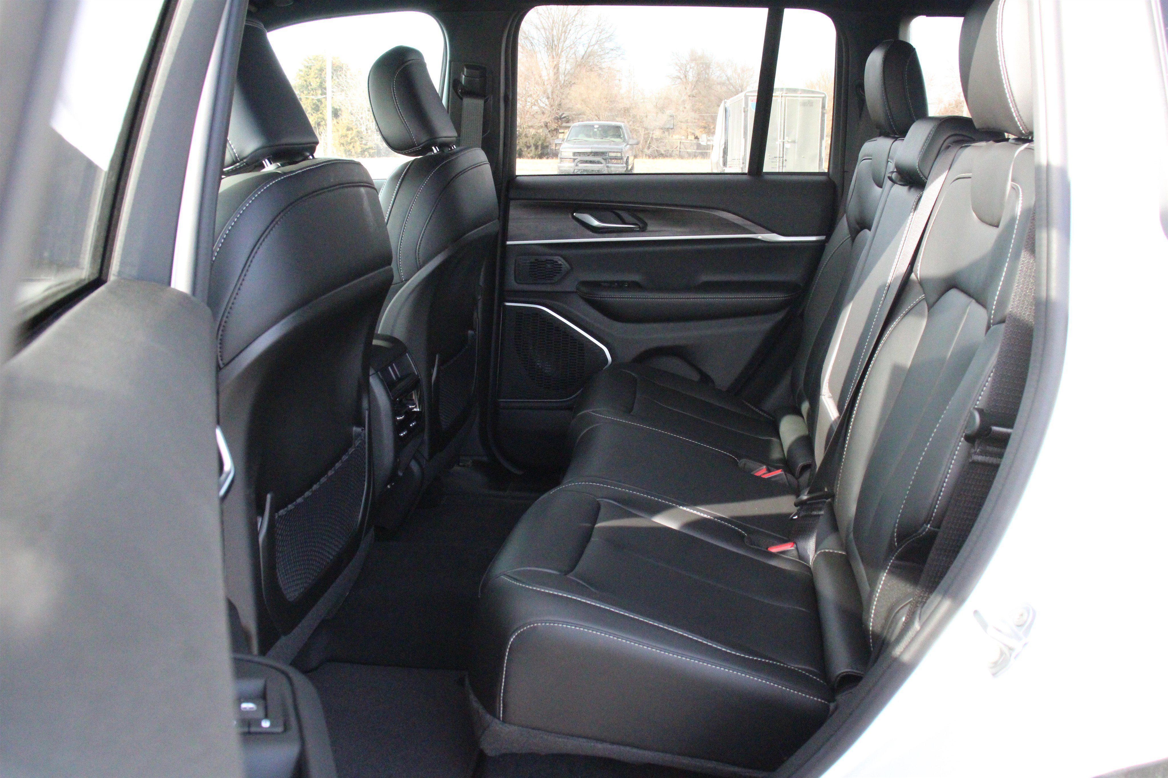 New 2026 Jeep Grand Cherokee Limited image 22